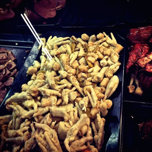 pattes de poulet cuites Vente de pattes de pouet dans les supermarchés chinois