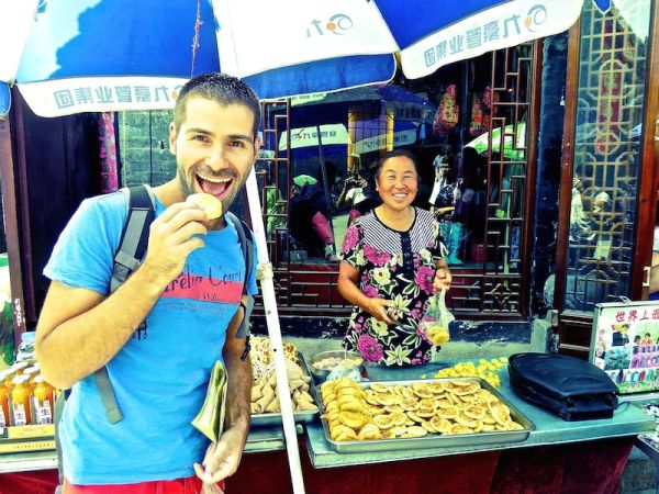 Dégustation de Pancakes à la banane Les pancakes à la banane, spécialité de Pingyao