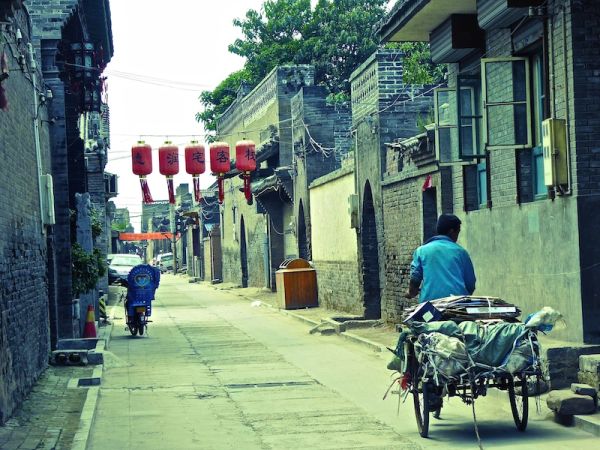 Ruelle déserte de Pingyao Une ruelle déserte dans la vieille ville de Pingyap