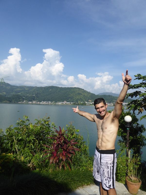Lac de Pokhara Un repos bien mérité après avoir passé deux semaines de fou !