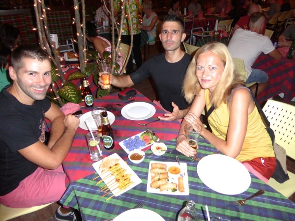Meeting Dani of Globetrotter Girls gay travel bloggers nomadic boys dani Globetrotter Girls