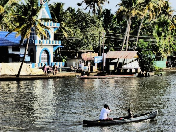 People of the backwaters of Kerala People of the backwaters of Kerala