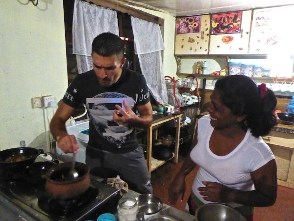 Learning to cook deviled prawns Learning to cook deviled prawns