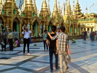 gay life in Yangon with local boy Aung Zuy