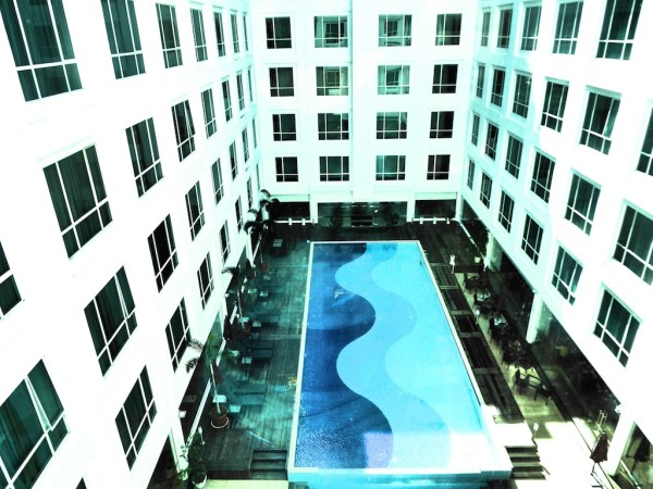 Swimming pool view Soluxe Hotel Swimming pool view Soluxe Hotel