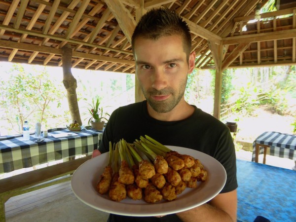 Lemongrass chicken satay Seb cooking class Ubud Chicken satay best traditional food of Indonesia cooking class Ubud in Bali