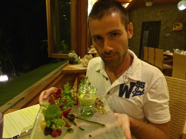 Tempeh toast salad Seb at Fresh restuarant Ubud Tempeh one of our favourite best traditional food of Indonesia
