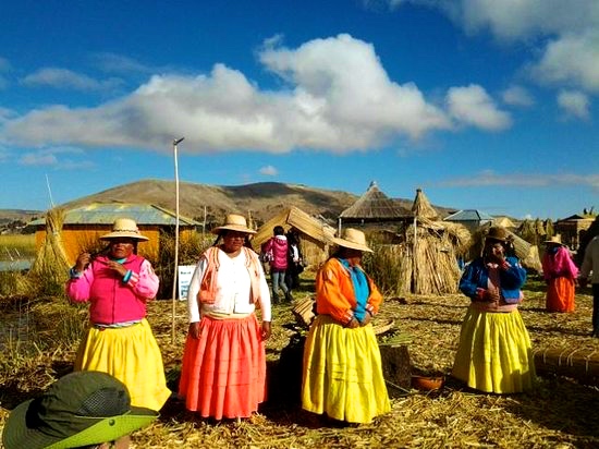 Is it worth going to Lake Titicaca Uros tourist trap