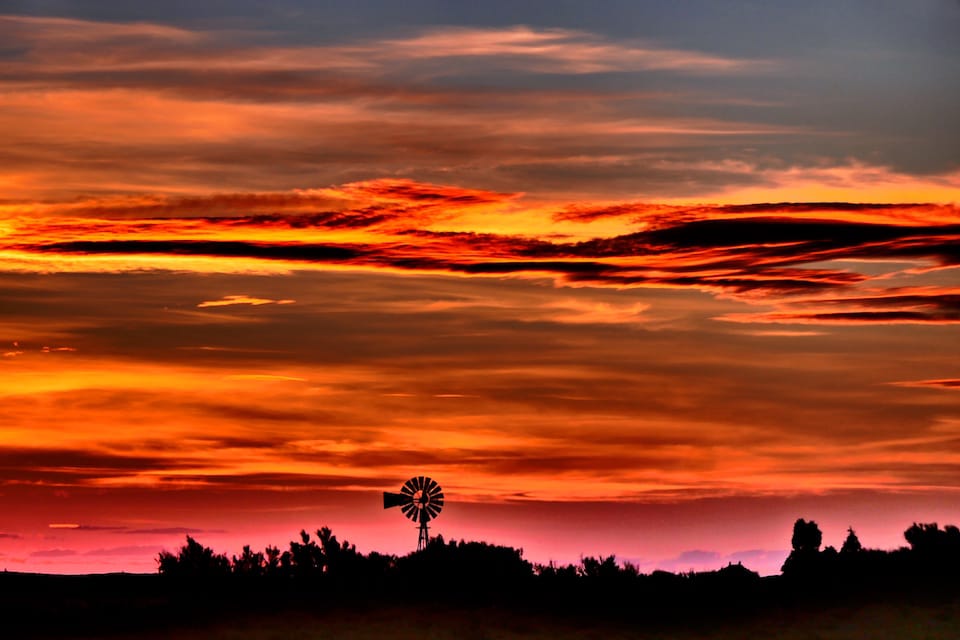 Sunset Peninsula Valdes stay at Peninsula Valdes tips for spotting killer whales in patagonia