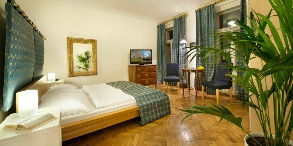 Gay Prague: La Fenice is the best gay accommodation in Vinohrady