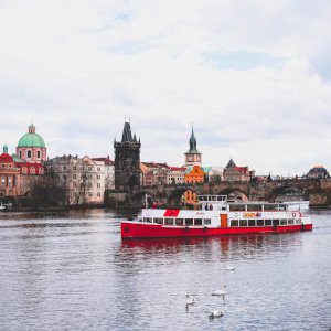 Prague Card-kortin saaminen on loistava tapa säästää rahaa ja helpottaa elämää, kun tutkit Prahaa