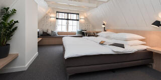 10 cool gay hotels in Amsterdam from budget to luxury • Nomadic Boys