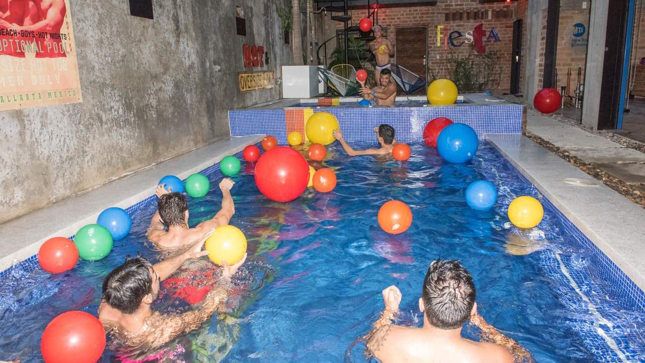 gay bars in puerto vallarta