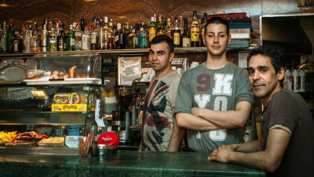 El Berro is a gay owned tapas bar in Barcelona which serves delicious food at low prices