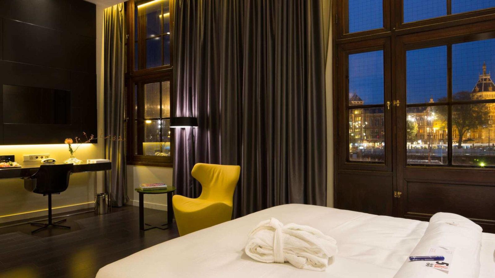 5 sex hotels in Amsterdam, for some