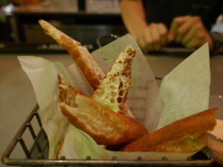 Le pain frit du Panama appelé Hojaldras est délicieux!