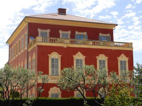 Art-lovers will not want to miss out on exploring the Matisse Museum in Nice - it's truly a feast for the eyes!