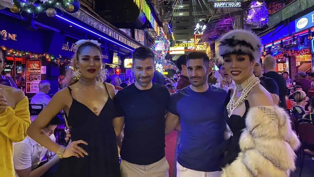 Gay Bangkok travel guide to Bangkok's best gay bars, clubs and hotels