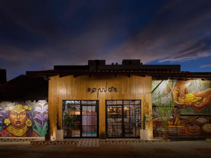 Gay Quito travel guide with the best bars, clubs, hotels and more