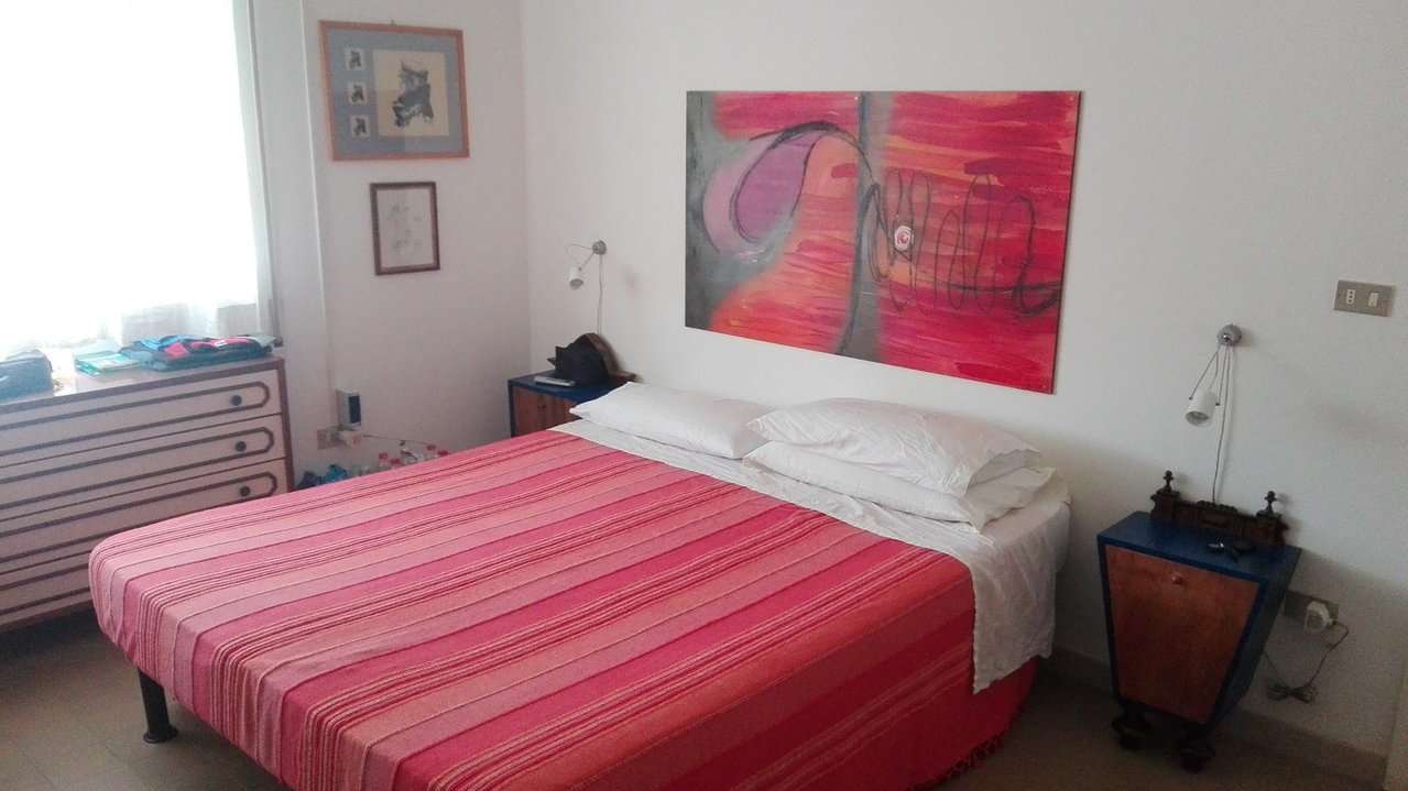Lune Saracene is a male-only gay bed and breakfast close to the gay beach of Commenda