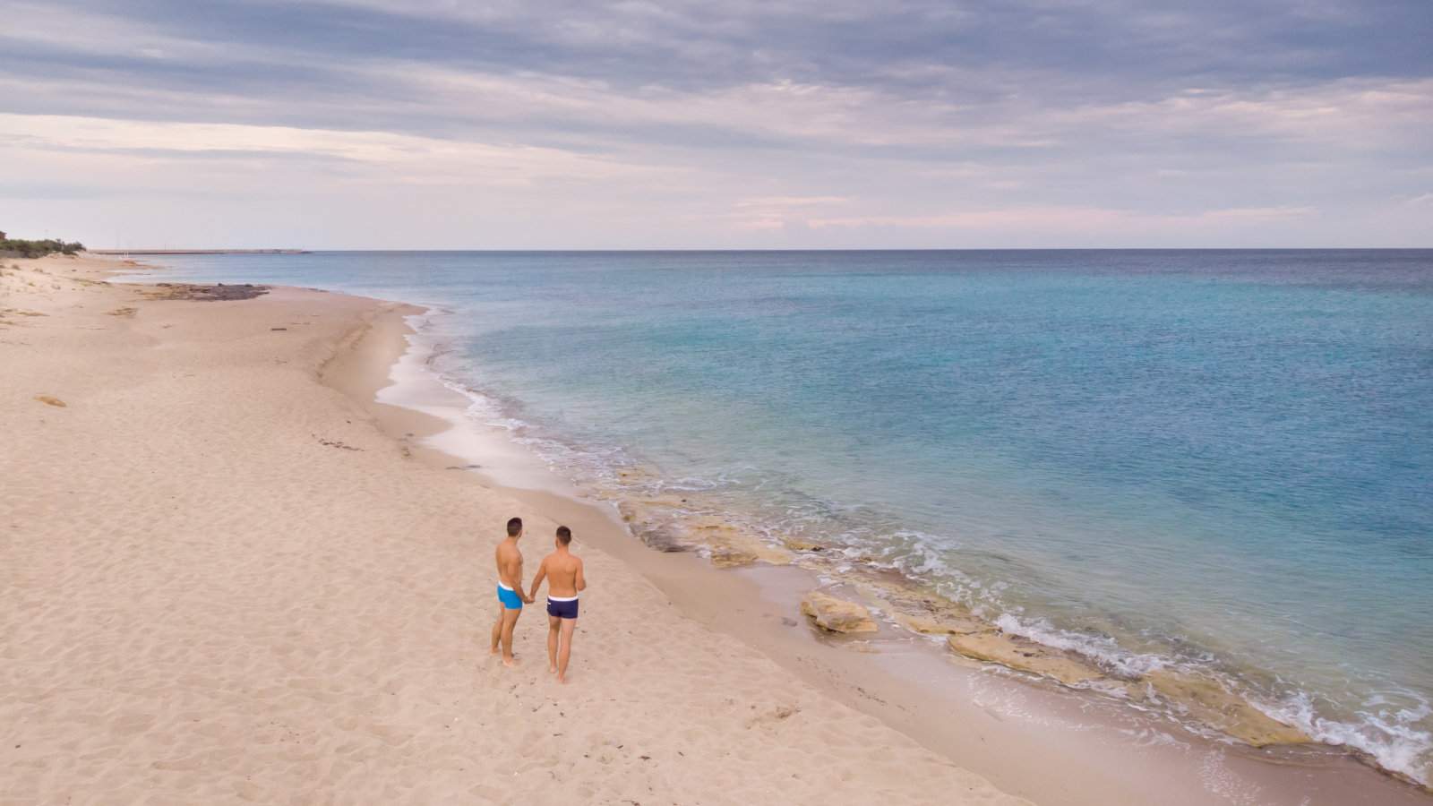 Puglia é o lar de muitas praias deslumbrantes, incluindo muitas praias gays