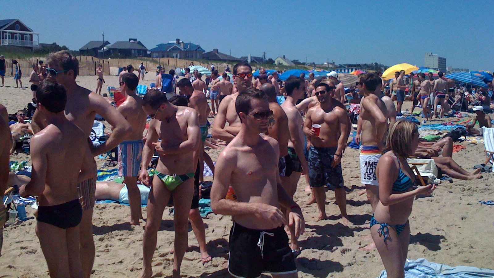 Poodle Beach é a principal praia gay de Delaware, com belas águas claras e muitas coisas divertidas para fazer