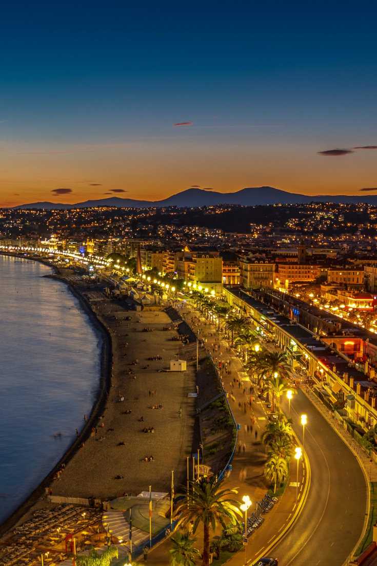Find out the best places for gay travellers to stay in Nice!