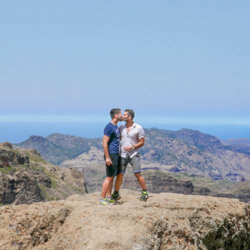 Wandel de beroemde Camino de Santiago in Spanje met andere homoseksuele reizigers tijdens een tocht met Out Adventures