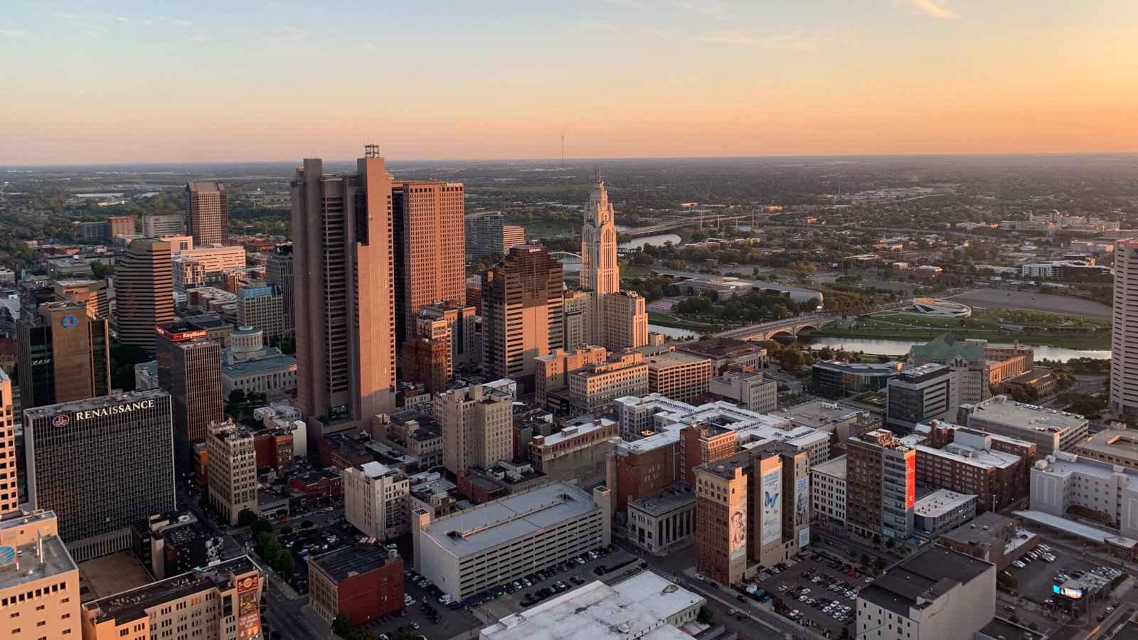 Columbus, Ohio hat eine der schwulsten Bevölkerungen in Amerika, also ist es definitiv einen Besuch von schwulen Reisenden wert!'s definitely worth a visit from gay travellers!