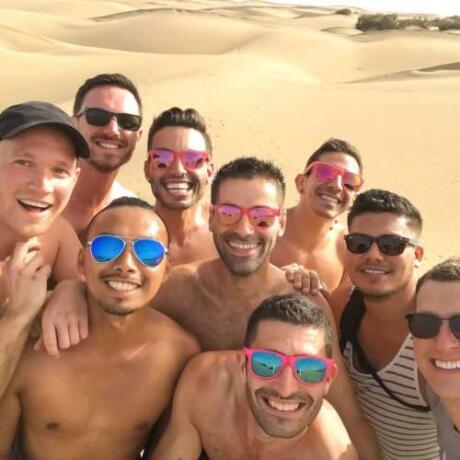 Scopri il mondo con amici gay in un tour di Out Adventures