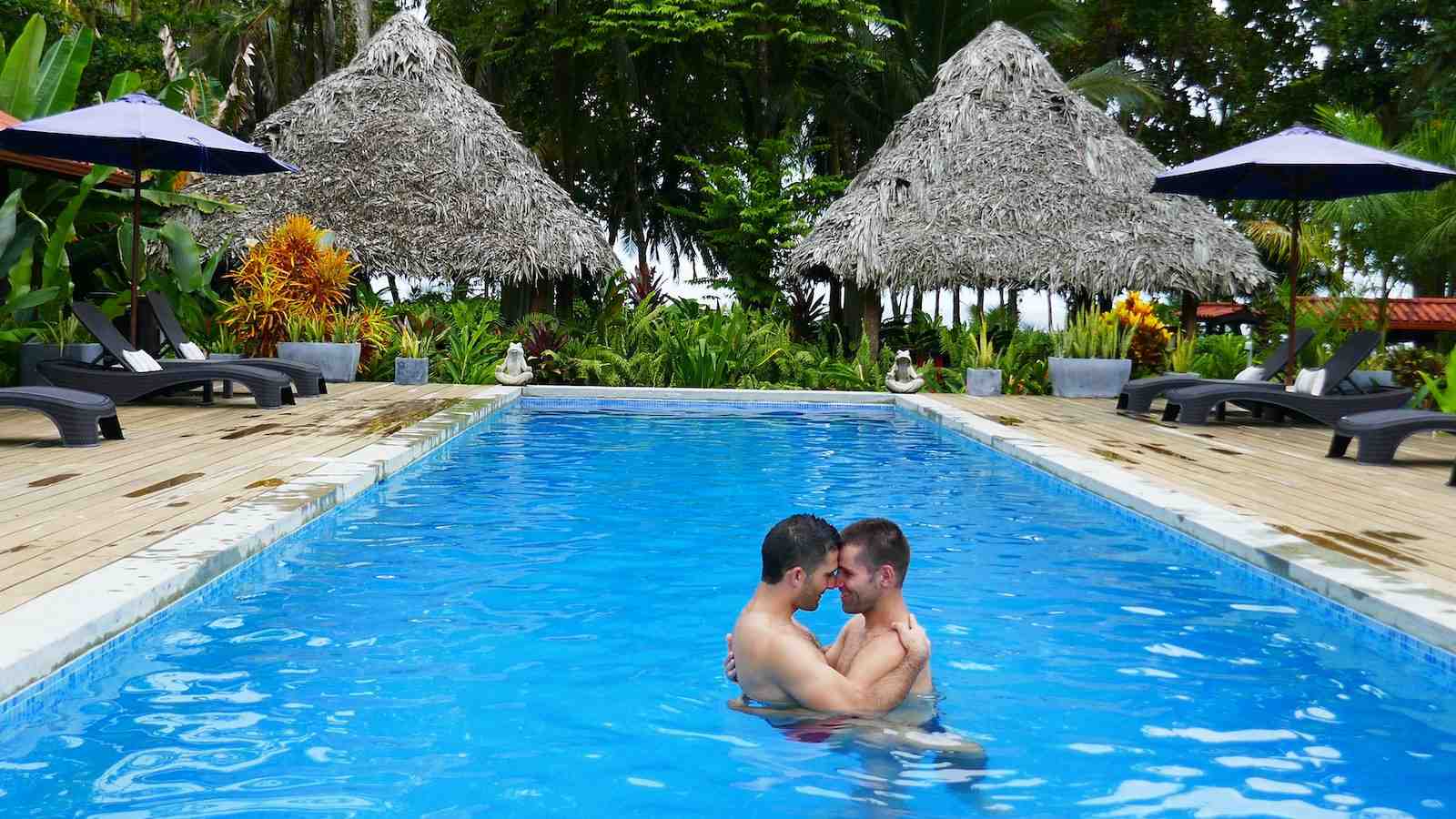 Adoramos a atmosfera romântica apenas para adultos e gay friendly no resort Island Plantation em Bocas del Toro