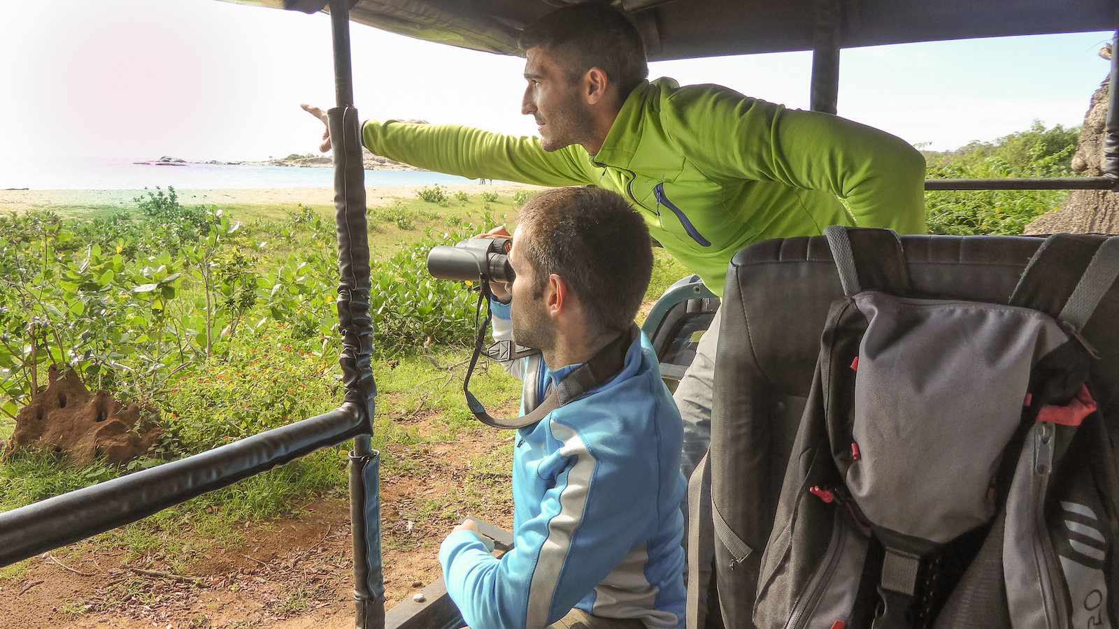 Wear long sleeved clothes to protect yourself on a safari in Udawalawe