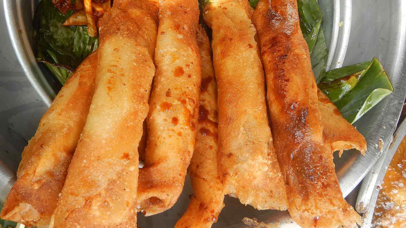 Turon is the name of Filipino sweet spring rolls, filled with banana or other delicious fruit