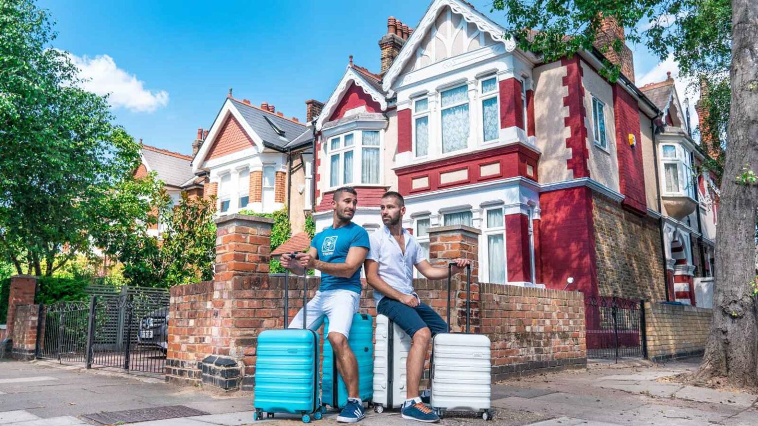 The 8 Best Gay Airbnbs In London! • Nomadic Boys