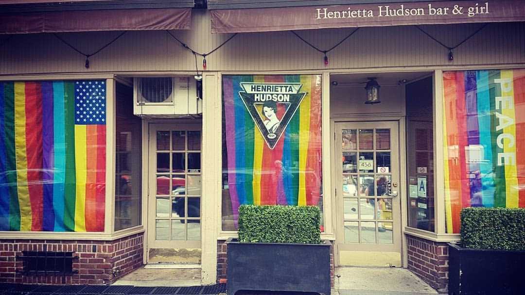 Henrietta Hudson is one of (if not the) best lesbian bars in New York City