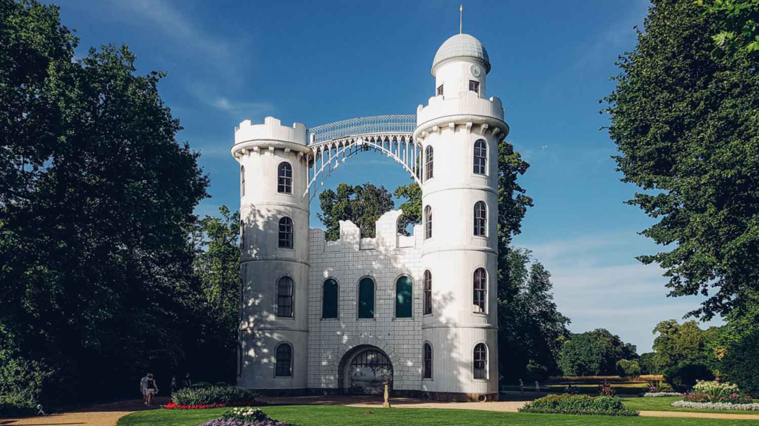 The Pfaueninsel island and castle is a romantic spot for a picnic in Berlin