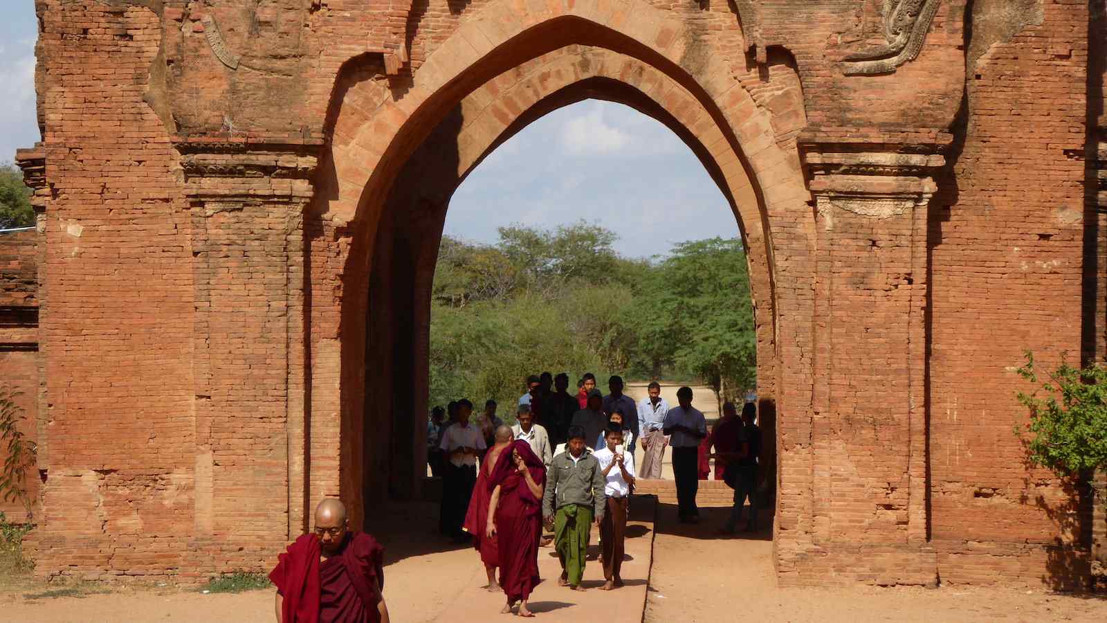 Dhammayangyi Pahto is one of the best temples in Bagan to see both sunrise and sunset