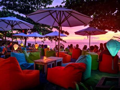 La Chill is a lovely gay friendly beachside bar in Lombok