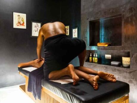 Have a massage or more at the Arthur & Paul gay spa in Phnom Penh