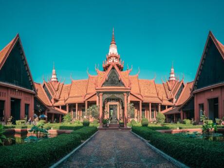 The National Museum of Cambodia in Phnom Penh is a gorgeous building surrounded by lovely gardens with lots of interesting art and history inside