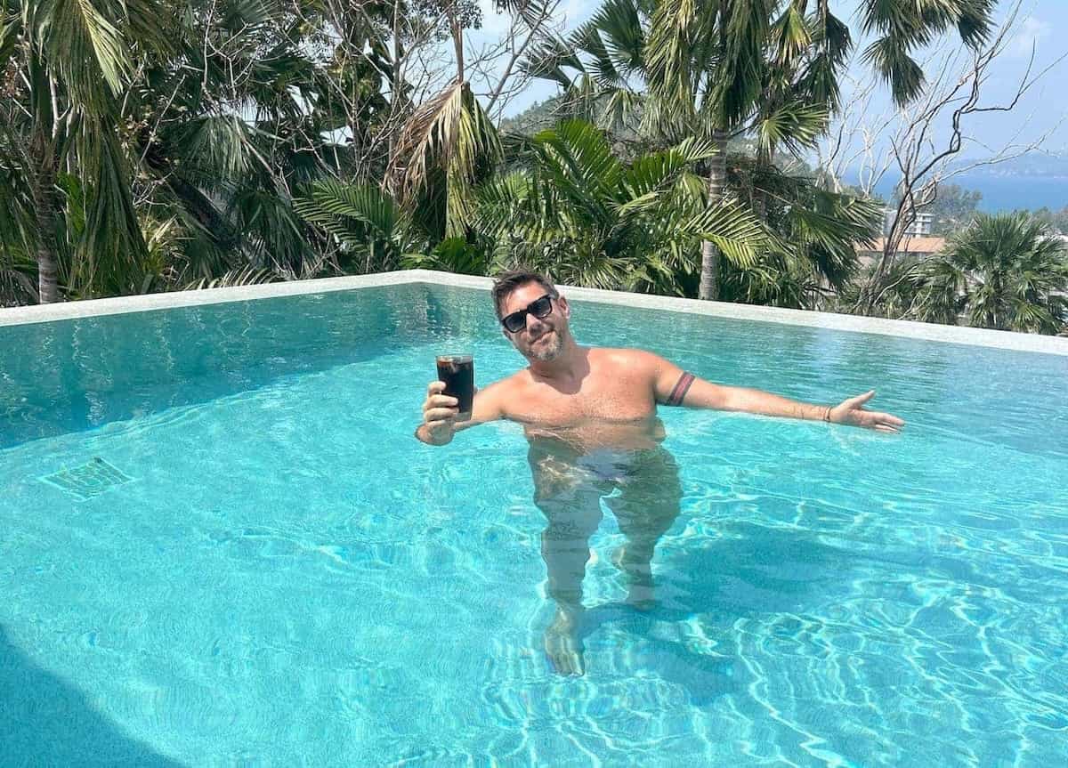 Everything To Sea Thailand villa man in pool